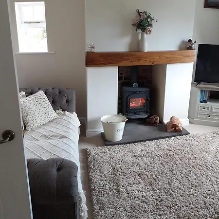 2 Brackengarth Whitby