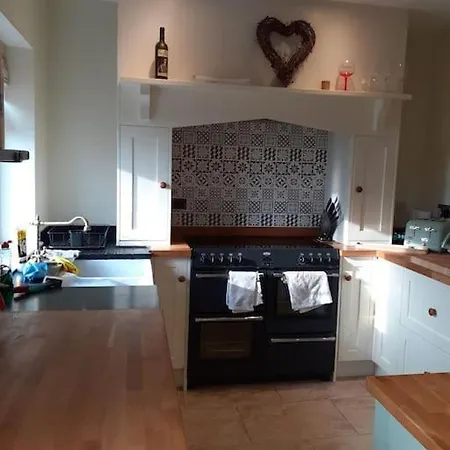 2 Brackengarth * Whitby